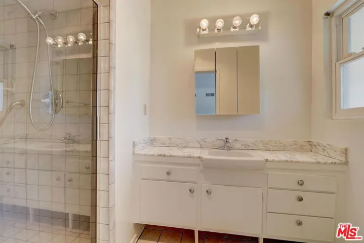 6840 Sausalito Avenue, West Hills, California 91307