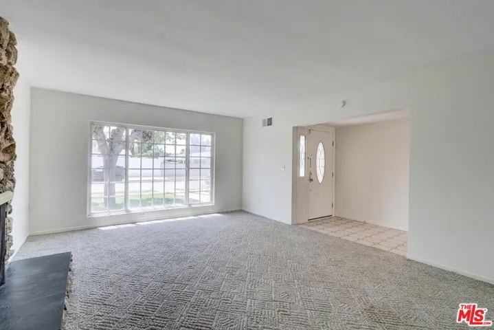 6840 Sausalito Avenue, West Hills, California 91307