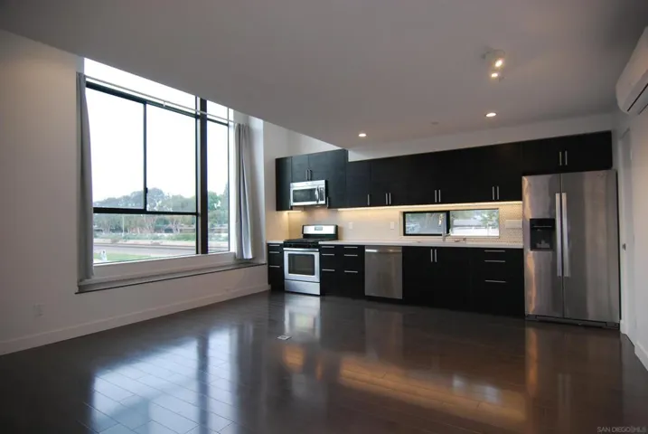 385 Juniper, Carlsbad, California 92008