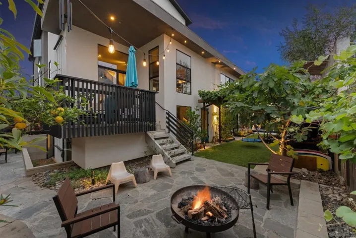 385 Juniper, Carlsbad, California 92008