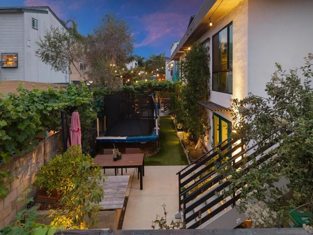 385 Juniper, Carlsbad, California 92008