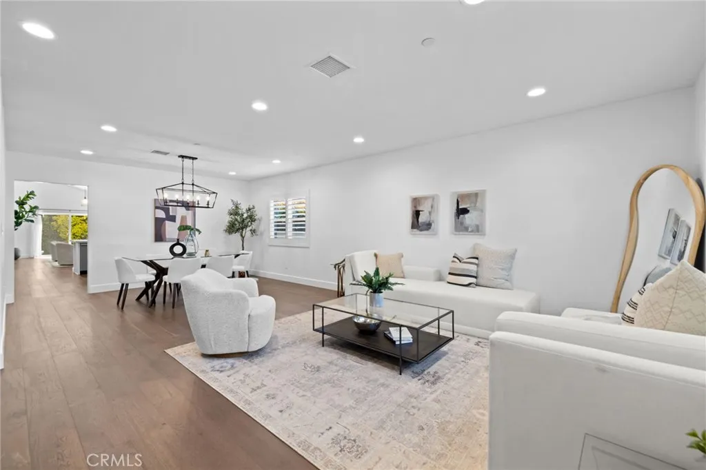 827 N Lamer, Burbank, California 91506 — photo 4