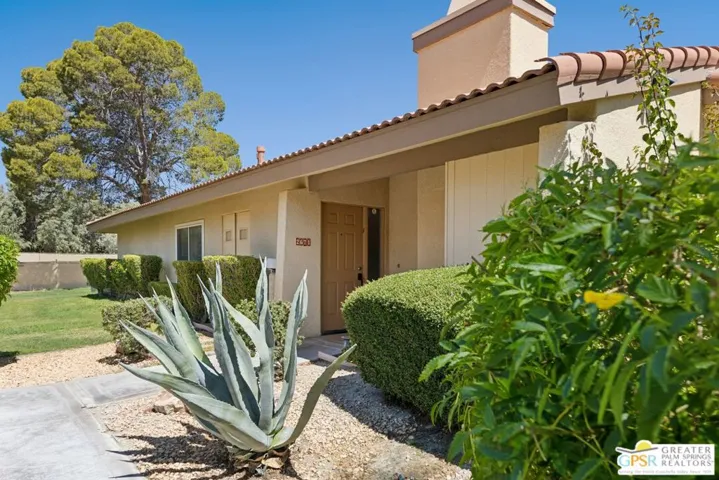 2671 N Whitewater Club Drive, Palm Springs, California 92262