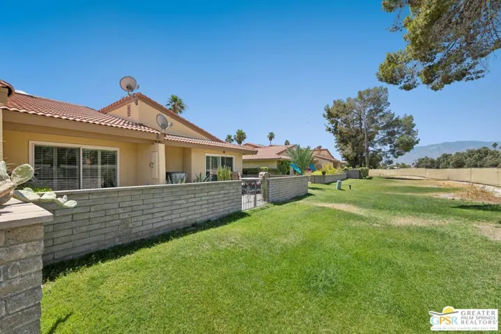 2671 N Whitewater Club Drive, Palm Springs, California 92262
