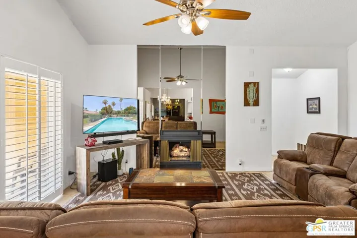 2671 N Whitewater Club Drive, Palm Springs, California 92262