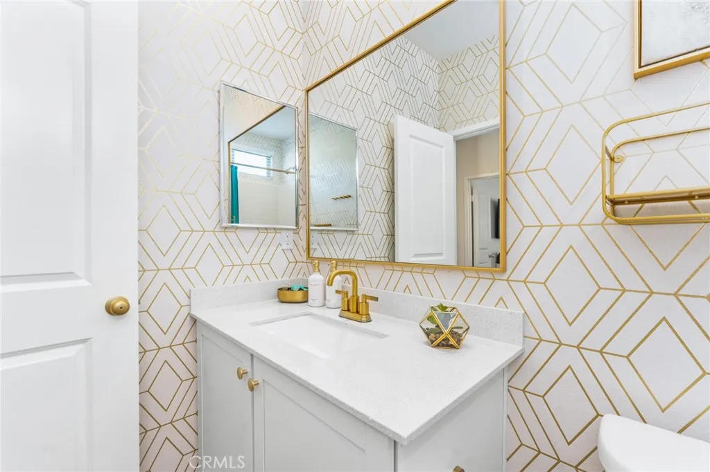 Downstairs bathroom 3
