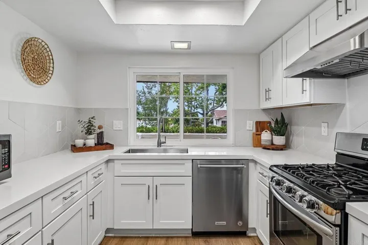 3502 Seahorn Circle, San Diego, California 92130