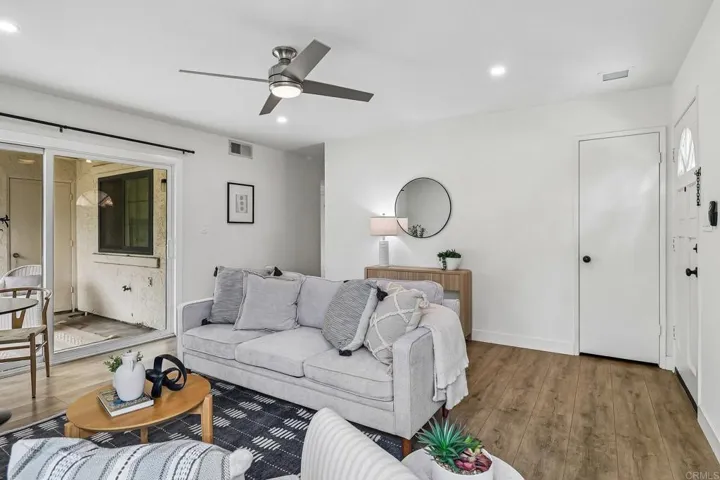 3502 Seahorn Circle, San Diego, California 92130
