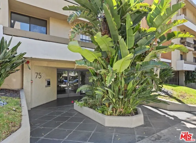 750 N Kings Road 210, West Hollywood, California 90069
