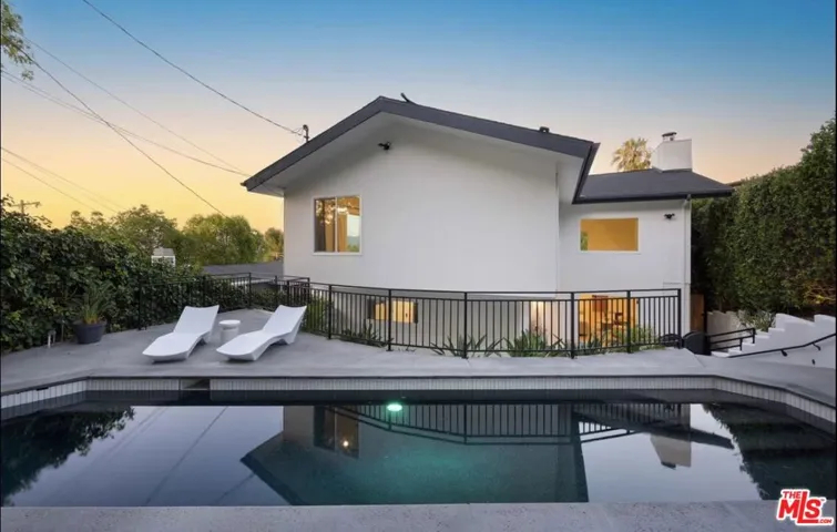 4041 Davana Road, Sherman Oaks, California 91423