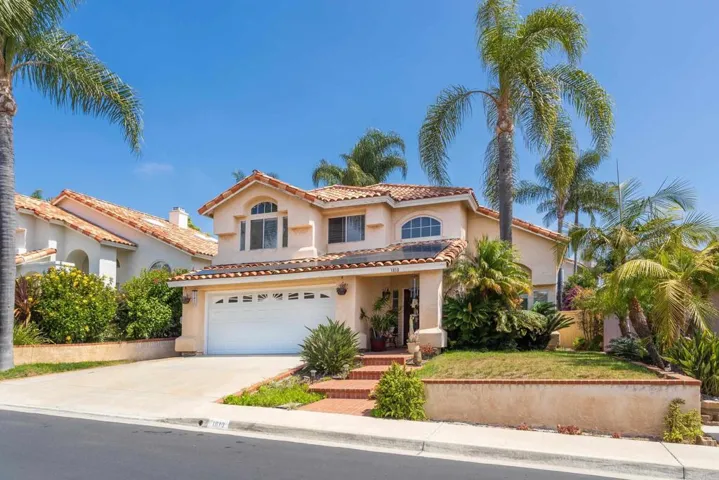 1810 Olympus Loop Drive, Vista, California 92081