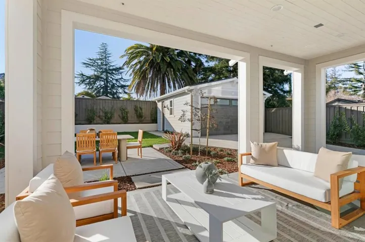 15675 El Gato Lane, Los Gatos, California 95032