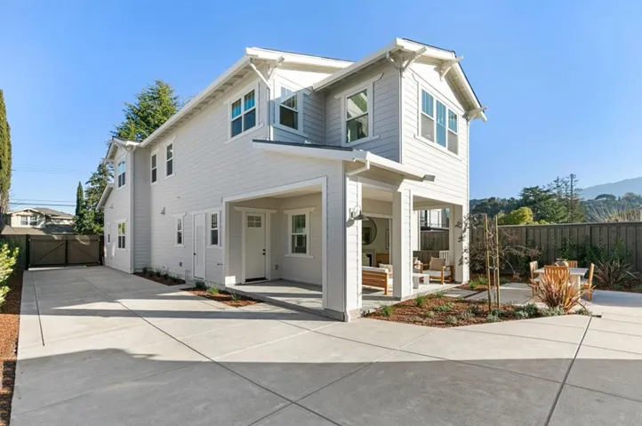 15675 El Gato Lane, Los Gatos, California 95032