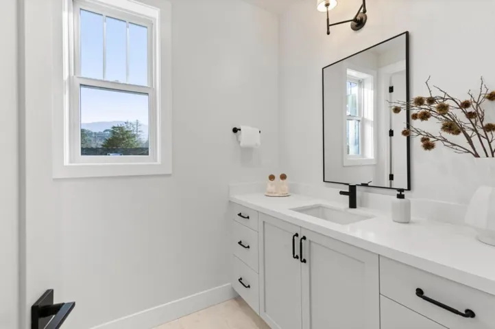 15675 El Gato Lane, Los Gatos, California 95032