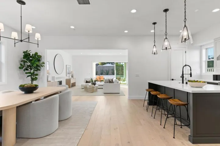 15675 El Gato Lane, Los Gatos, California 95032