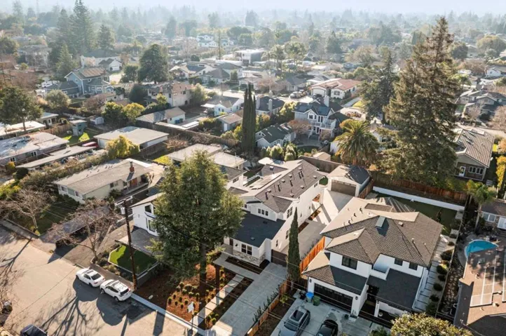 15675 El Gato Lane, Los Gatos, California 95032