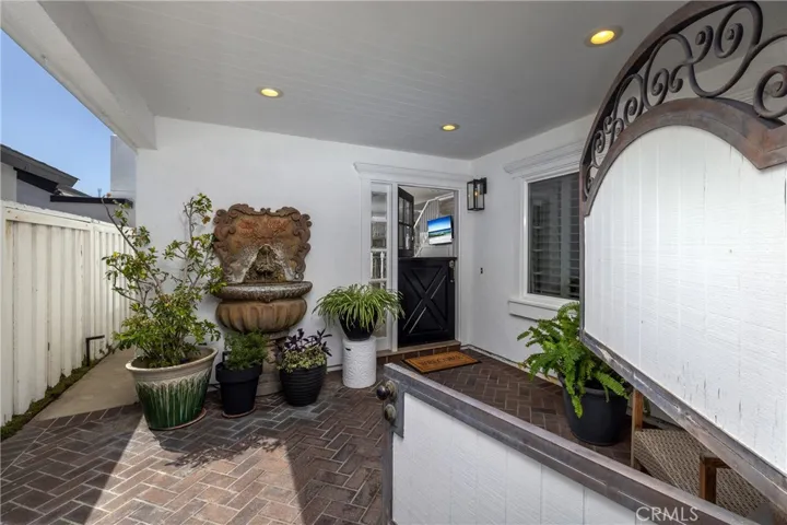 331 Walnut Street, Newport Beach, California 92663