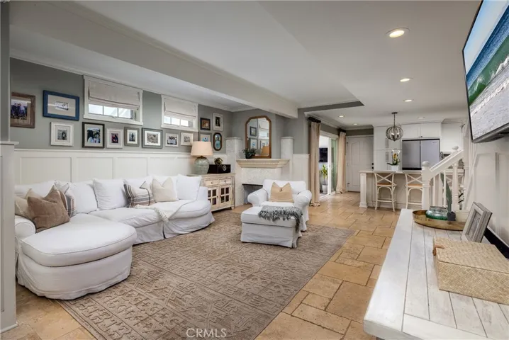 331 Walnut Street, Newport Beach, California 92663