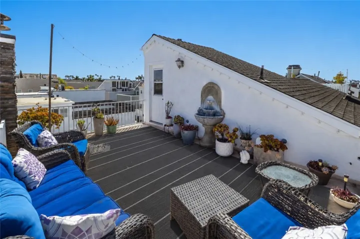 331 Walnut Street, Newport Beach, California 92663