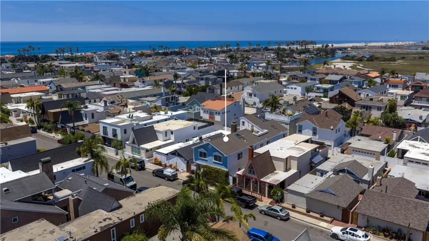 331 Walnut Street, Newport Beach, California 92663