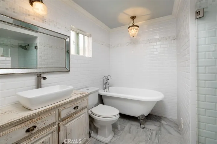 331 Walnut Street, Newport Beach, California 92663