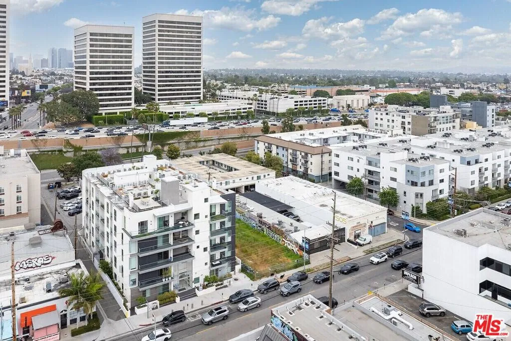 1656 Sawtelle Boulevard, Los Angeles, California 90025 — photo 5