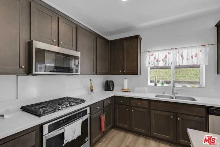 11789 Calenda Court, Victorville, California 92392
