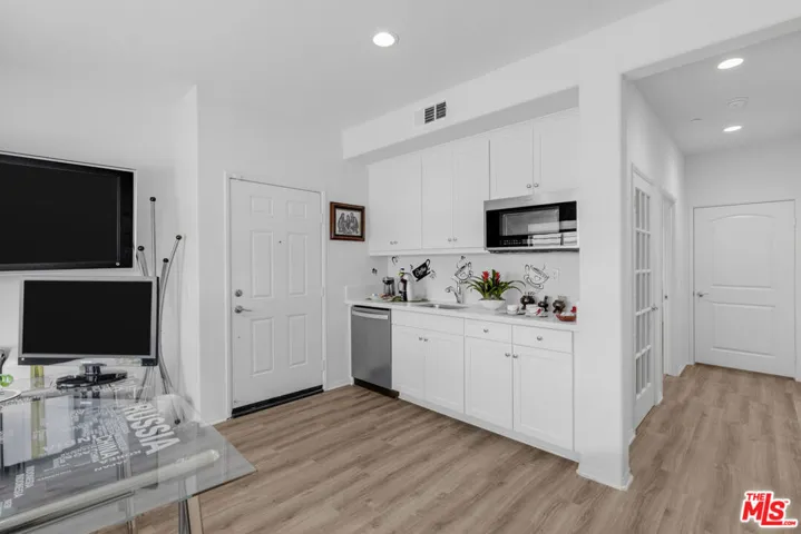 11789 Calenda Court, Victorville, California 92392