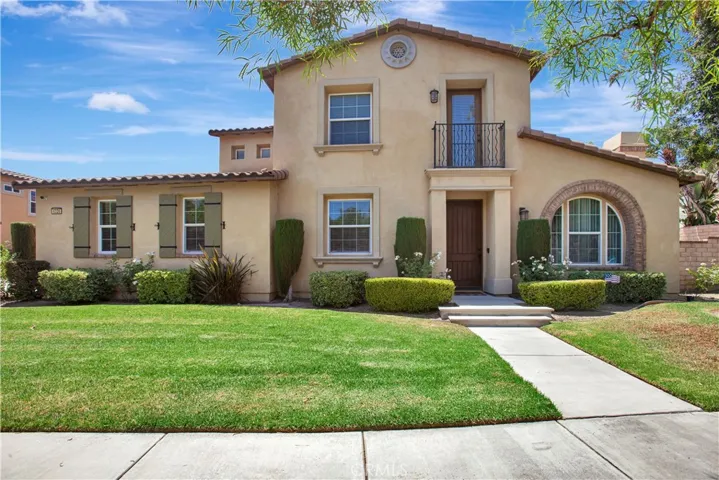 4326 Altivo, Corona, California 92883