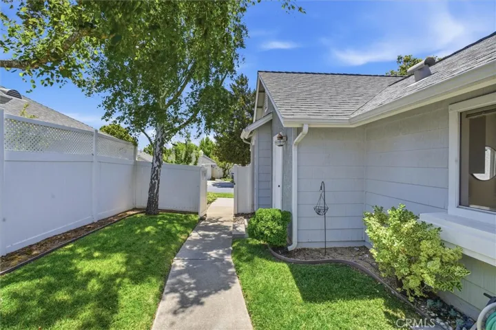 Access from front yard to front door, mature landscaping