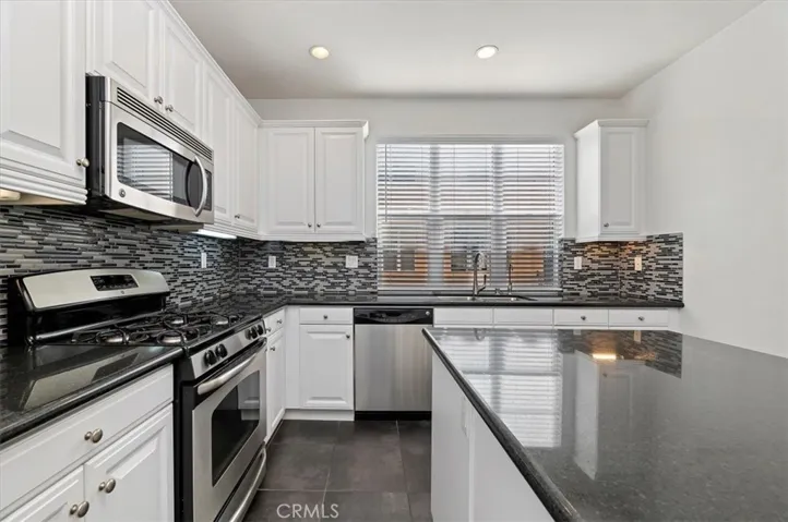 4433 Owens, Corona, California 92883