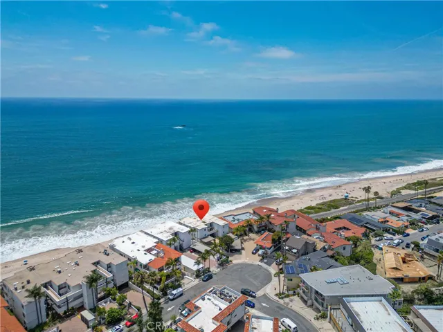 Coastline & Whitewater Views