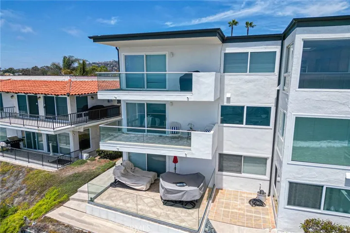 Exterior Community View