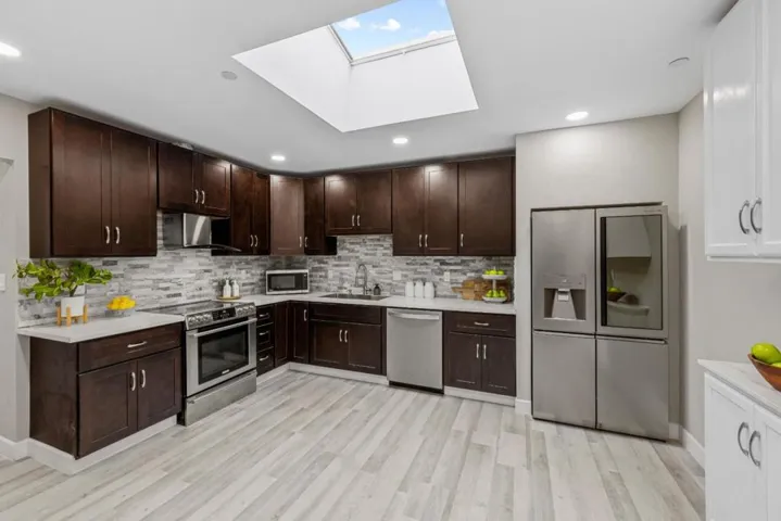 390 Guttenberg Street, Daly City, California 94014