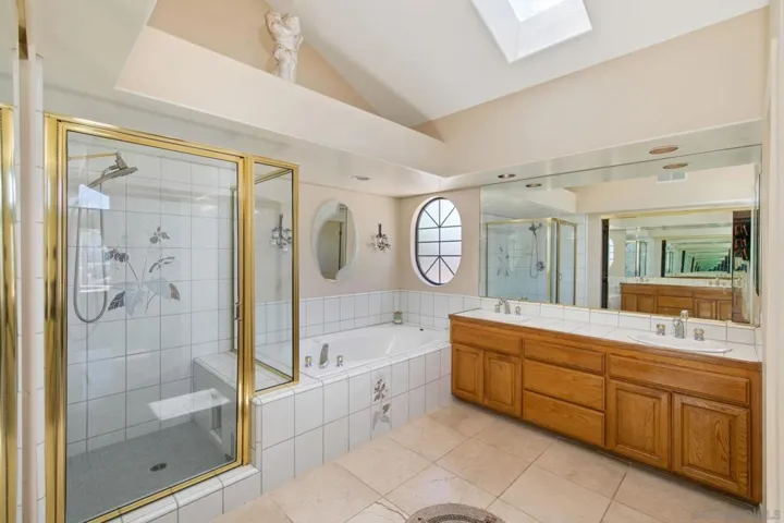 3004 Via Donito, Alpine, California 91901
