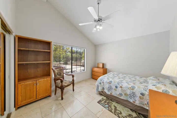 3004 Via Donito, Alpine, California 91901