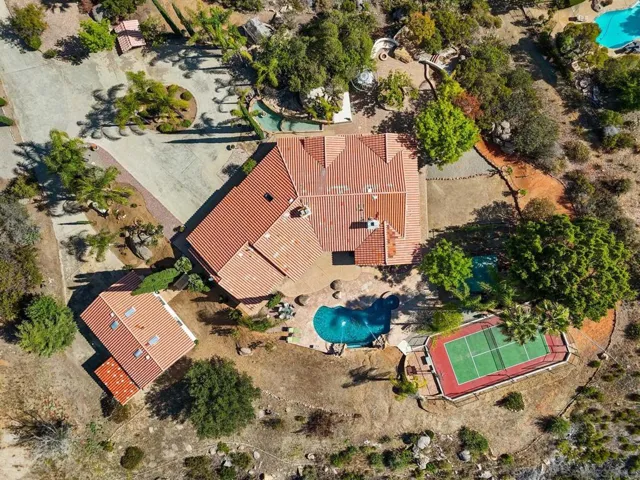 3004 Via Donito, Alpine, California 91901