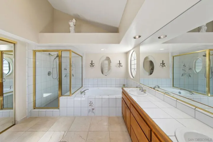 3004 Via Donito, Alpine, California 91901