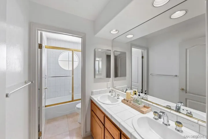 3004 Via Donito, Alpine, California 91901