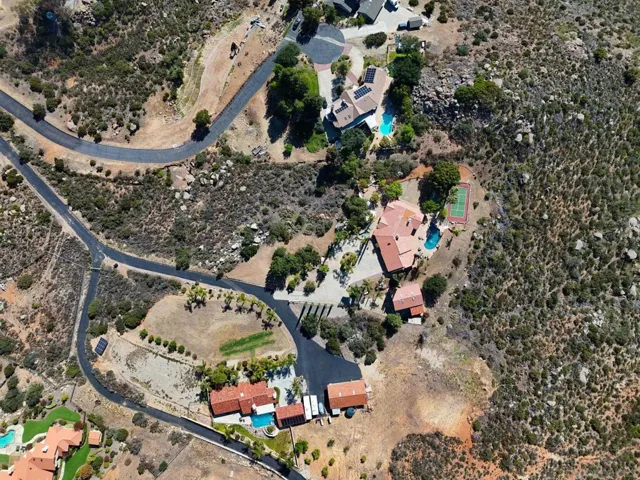3004 Via Donito, Alpine, California 91901