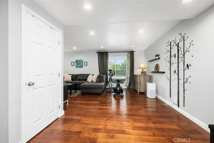 10018 Bloomfield, Cypress, California 90630