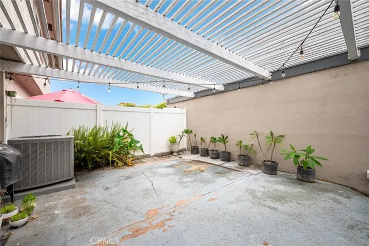 10018 Bloomfield, Cypress, California 90630