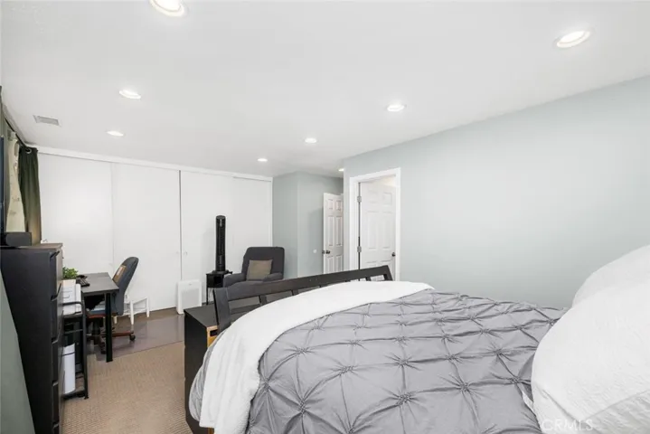 10018 Bloomfield, Cypress, California 90630