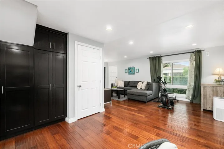 10018 Bloomfield, Cypress, California 90630