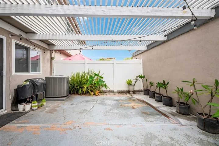 10018 Bloomfield, Cypress, California 90630