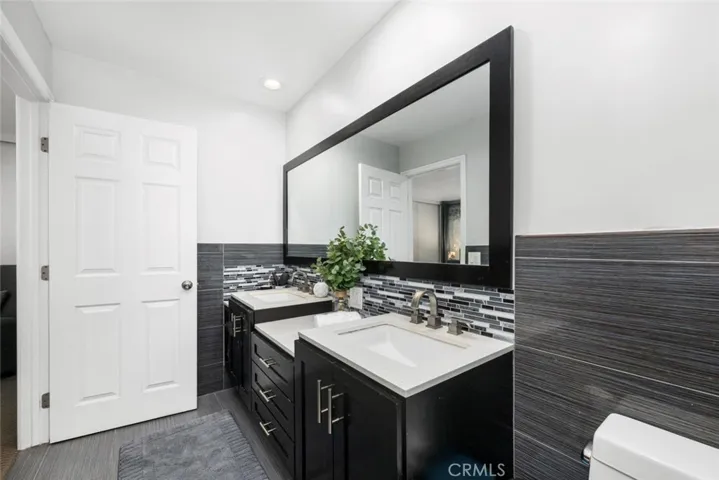 10018 Bloomfield, Cypress, California 90630