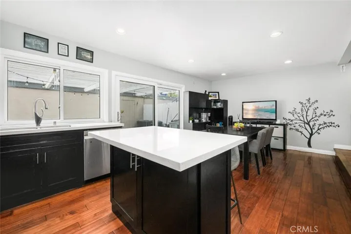 10018 Bloomfield, Cypress, California 90630