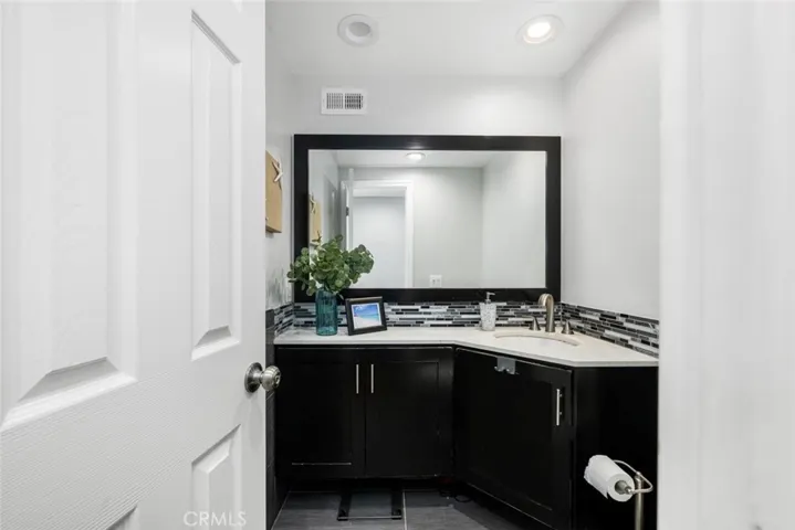 10018 Bloomfield, Cypress, California 90630