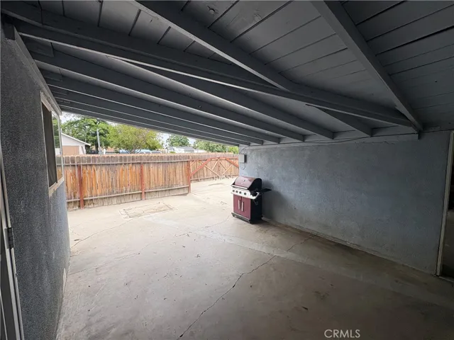 501 W Latham, Hemet, California 92543