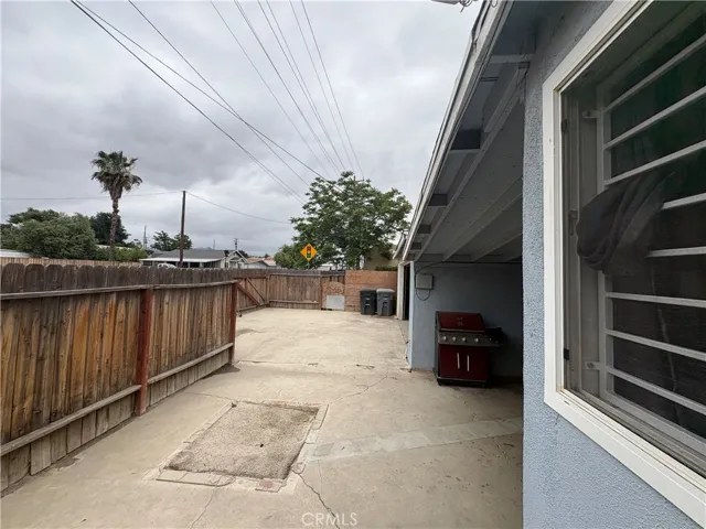 501 W Latham, Hemet, California 92543